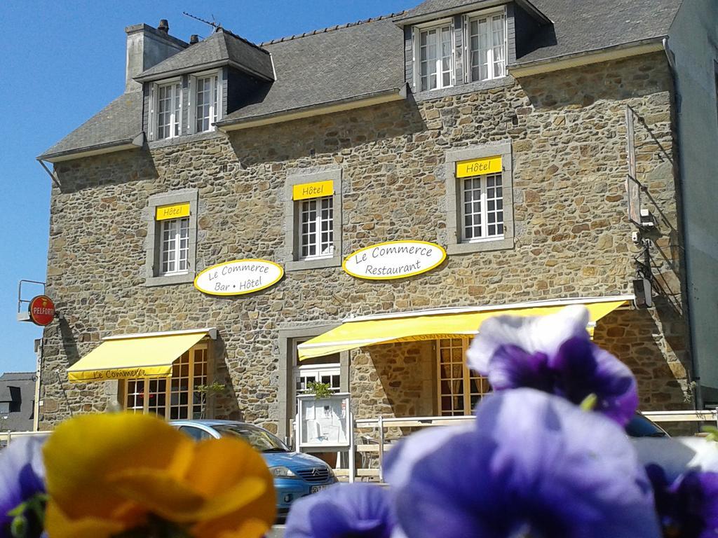 Hotel Restaurant Du Commerce La Gouesnière Buitenkant foto